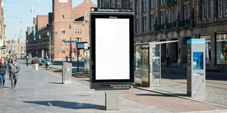 Choosing Between In-House and Outsourced Ad Ops